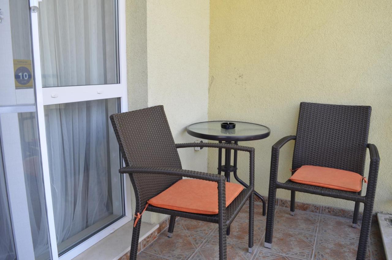 Apartment 3 In Complex Splendid Saints Constantine and Helena Exteriör bild
